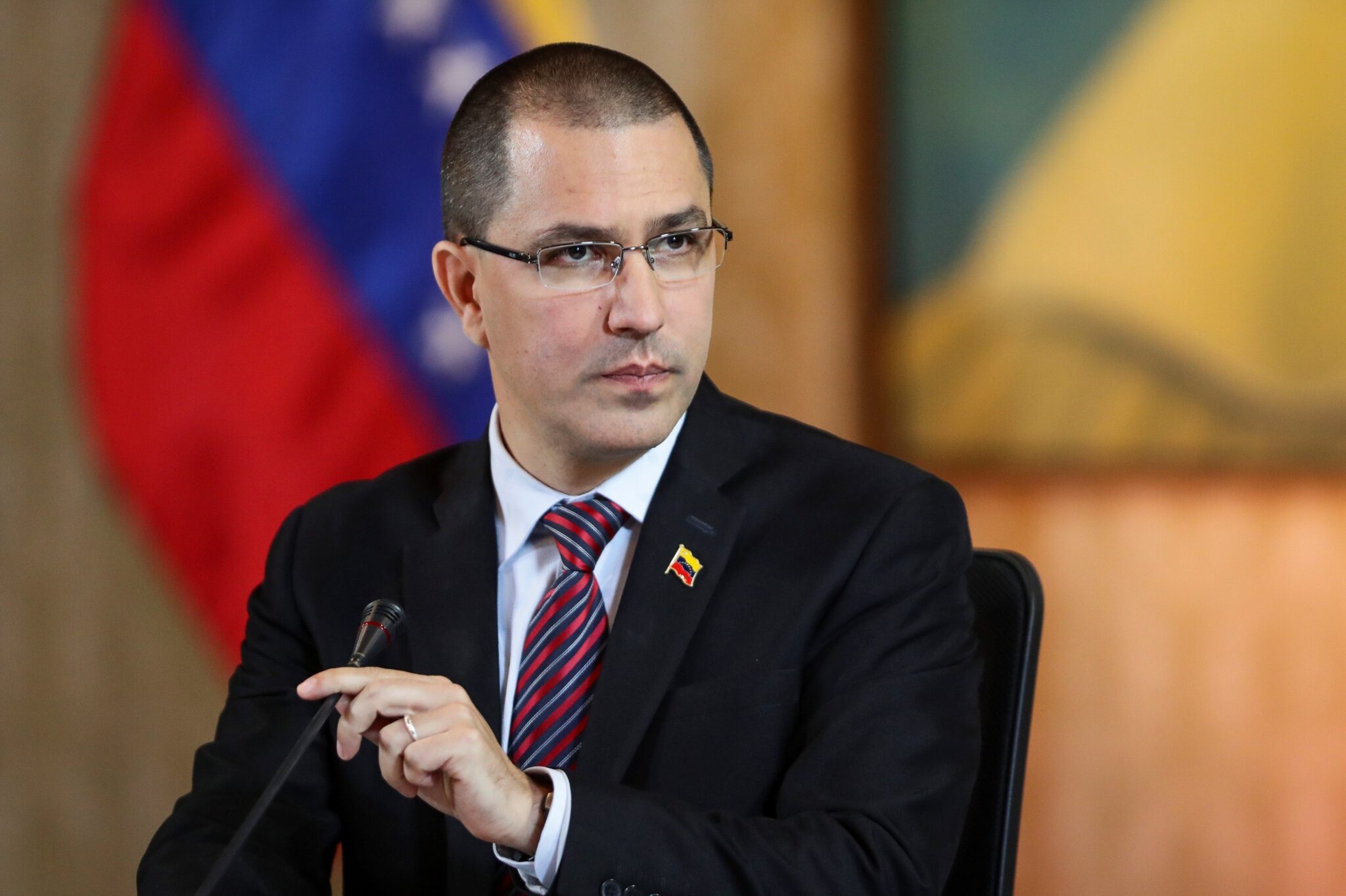 Arreaza Sanciones han dejado una pérdida de 800 mil millones de