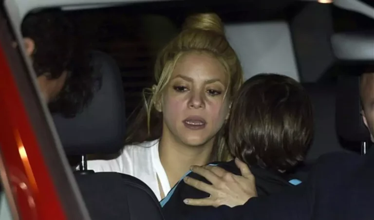 Shakira hospitalizada por crisis