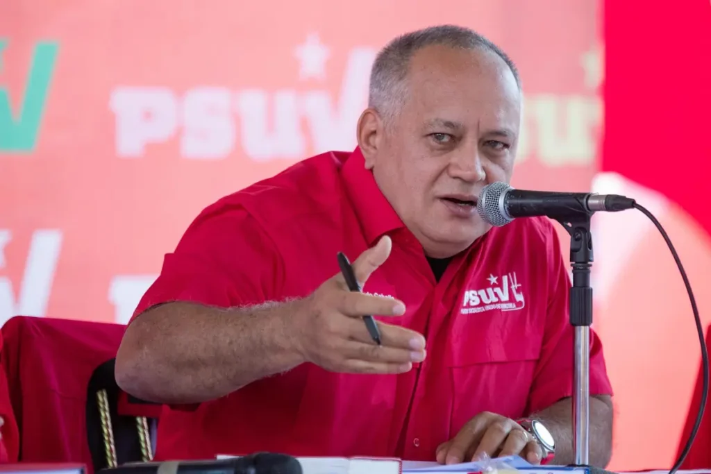 Cabello denuncia campaña