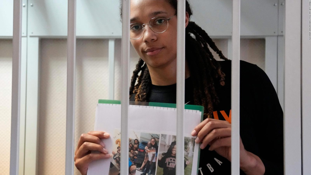 Condenan a Brittney Griner