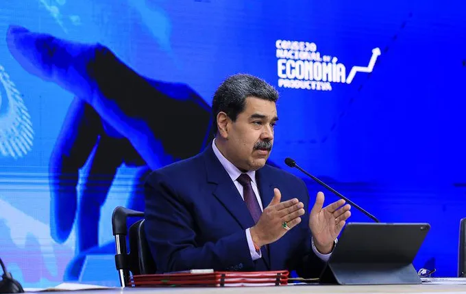 Maduro env iará a la AN proyecto de ley