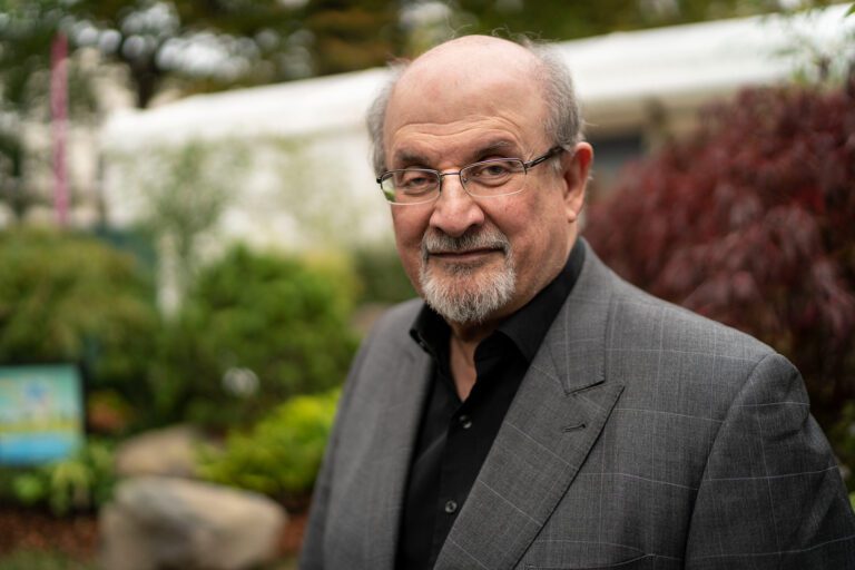 Quien es Salman Rushdie