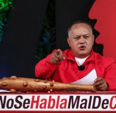 Cabello arremete contra Boric