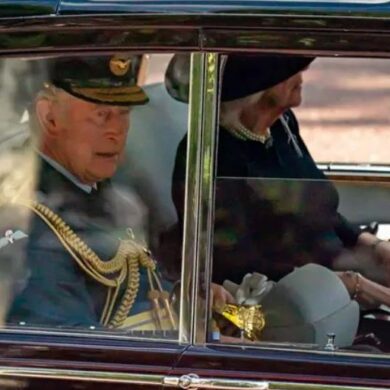 Carlos III conmovido