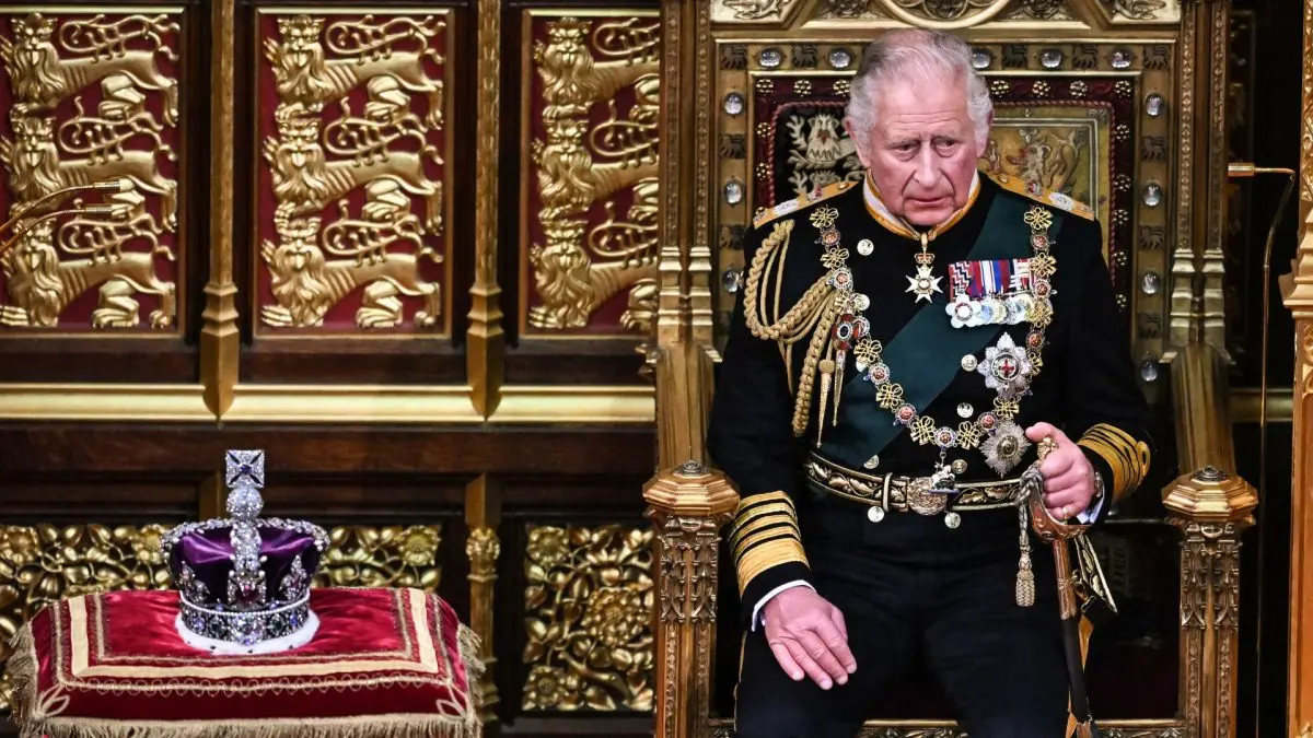 Primer comunicado de Carlos como Rey