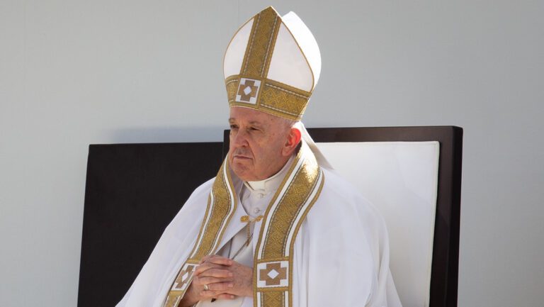 El Papa pide detener guerra en Ucrania