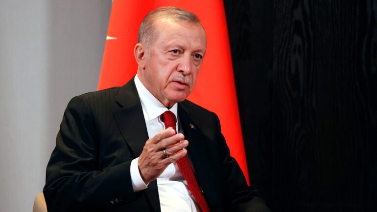 Erdogan pide devolver Crimea
