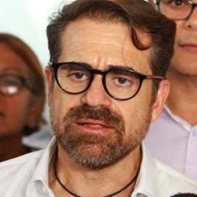 Lacava firme con Maduro