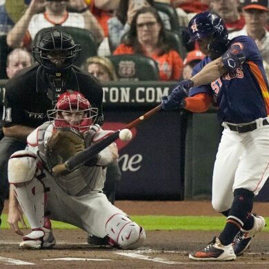 Astros empatan la serie