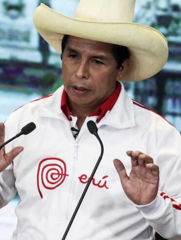 Fiscalía peruana acusa a presidente Castillo