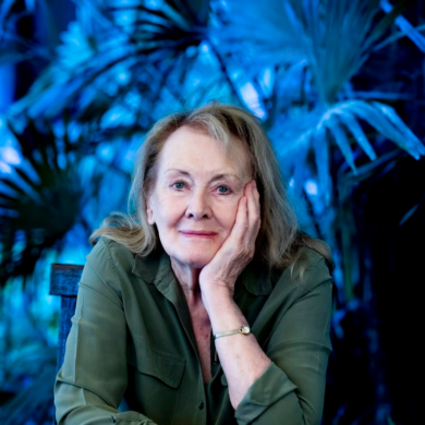 Francesa gana Nobel de Literatura