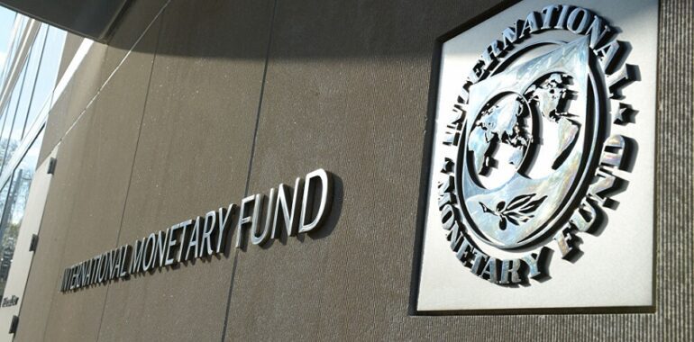 FMI advierte recesión