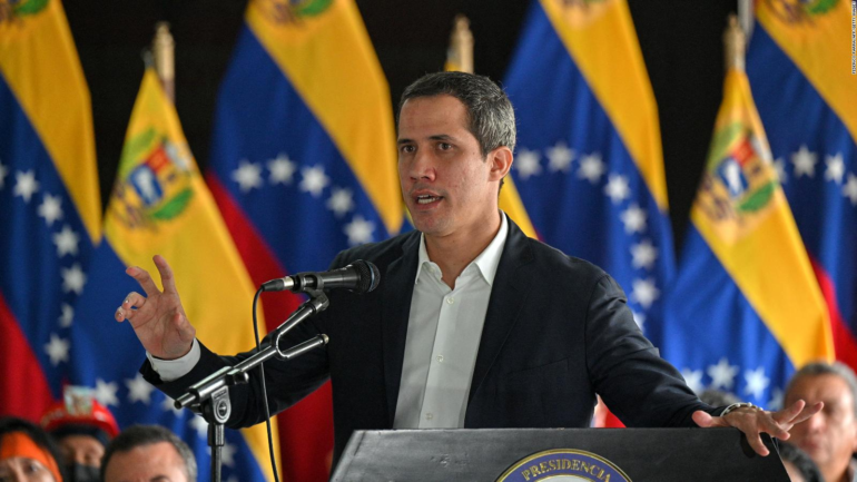 Guaidó exige a España llamen dictador a Maduro