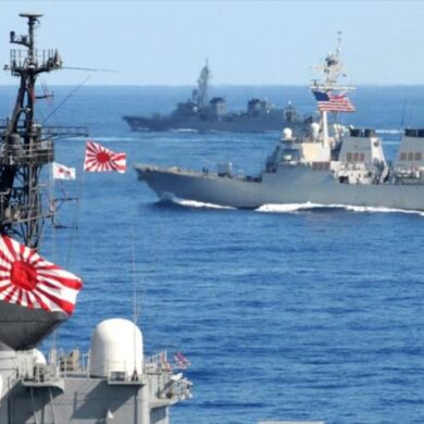 EEUU y Japón hacen maniobras