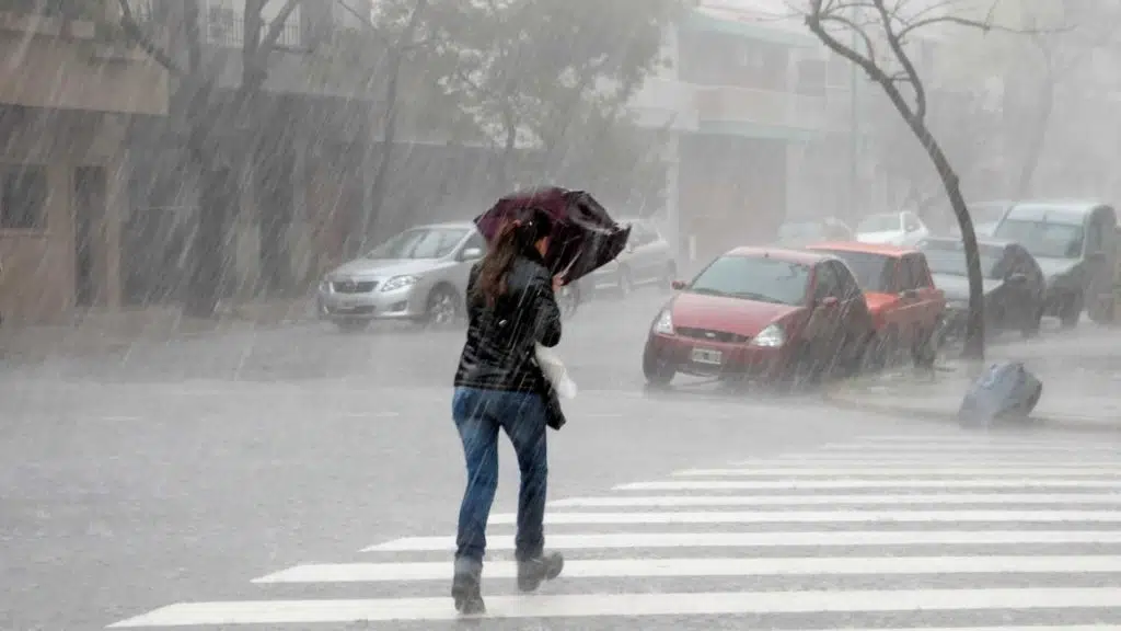 Alerta por nueva onda tropical