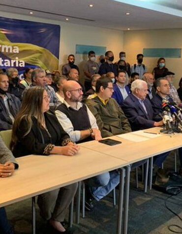 Plataforma aprueba reglamento