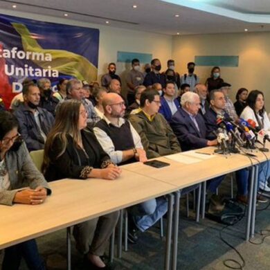 Plataforma aprueba reglamento