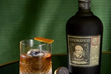 $725 millones por Ron Diplomático