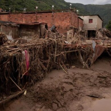 Cadáveres de Tejerías llegan a Miranda