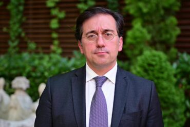 España respalda diálogo en Venezuela