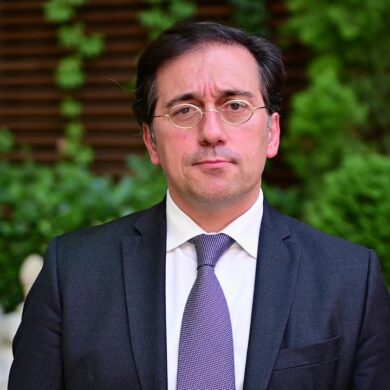 España respalda diálogo en Venezuela