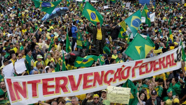 Bolsonaristas protestan en Río de Janeiro