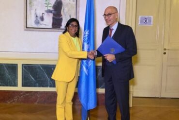 Delcy reunida con alto comisionado DDHH