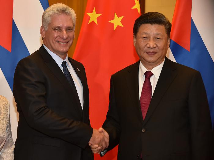 Díaz Canel reunido con Xi Jinping