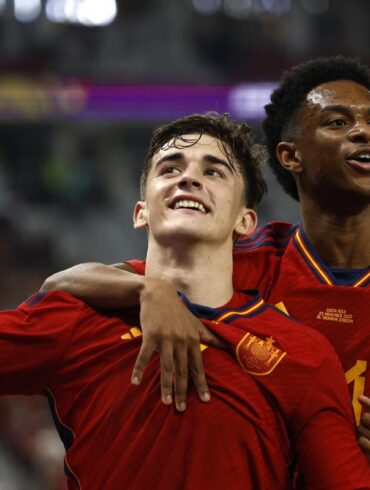 España goleó a Costa Rica