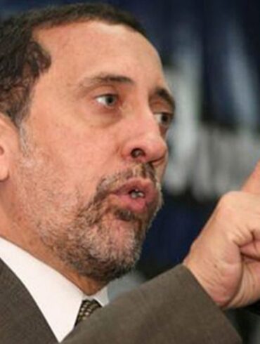 Guerra sobre subida del dólar