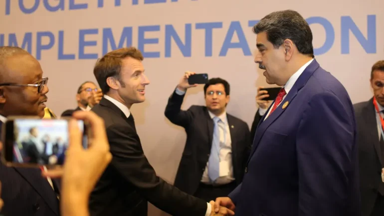 Maduro y Macron reunidos