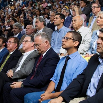 Opositores celebran Comisión de Primarias