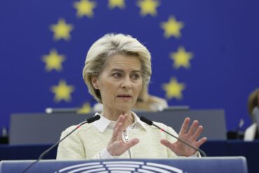 CE estudia más sanciones a Rusia