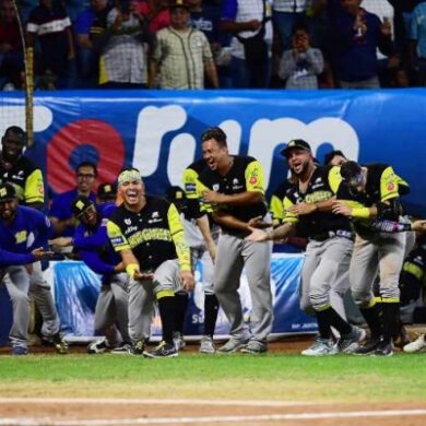 Magallanes gana al Zulia en Juego de La Chinita