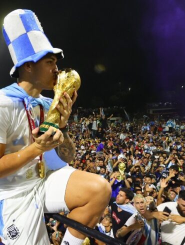 Campeones llegaron a su casa