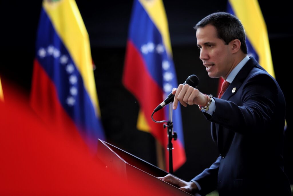 Guaidó foro sobre la industria petrolera