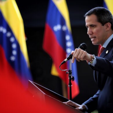 Guaidó foro sobre la industria petrolera