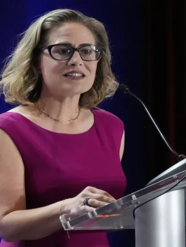 Senadora Demócrata renuncia