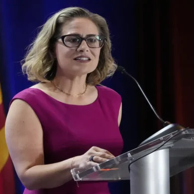 Senadora Demócrata renuncia