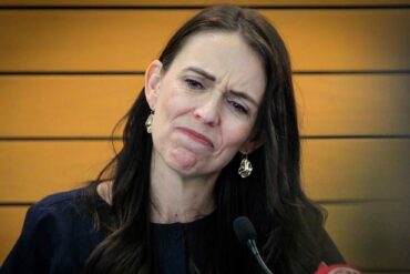 Primera ministra de Nueva Zelandia renuncia a su puesto