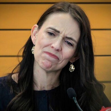 Primera ministra de Nueva Zelandia renuncia a su puesto