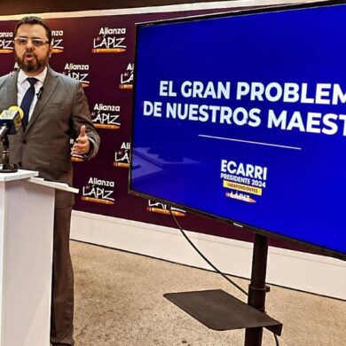 Ecarri y los bajos sueldos de los maestros