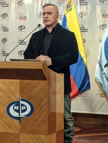 Fiscalía ordena detenciones
