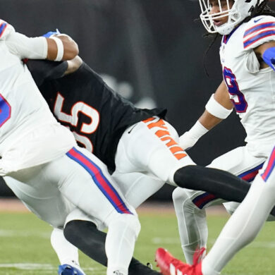 En estado crítico jugador de la NFL