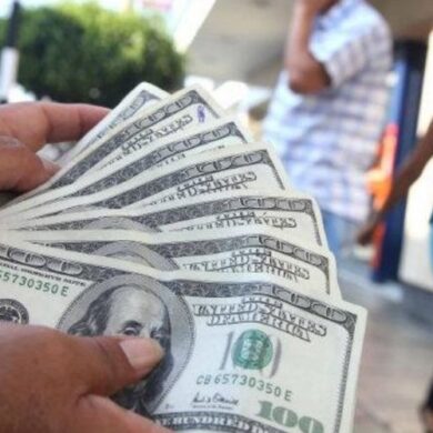 Advierten de hiperinflación en Venezuela