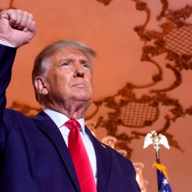 Trump arrancó campaña