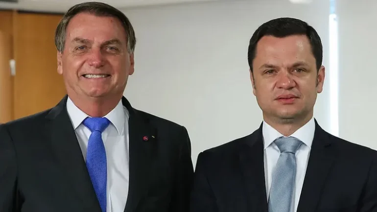 Ordenan detener a ex ministro de Bolsonaro