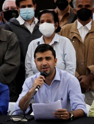 Copei busca candidato