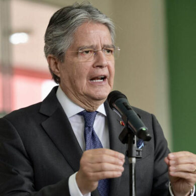 Lasso reconoce derrota