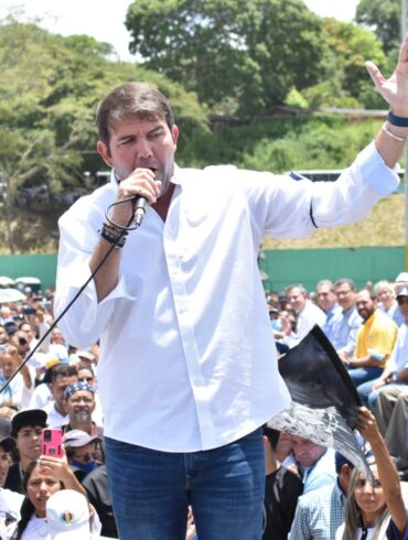 Prosperi presentará plan de gobierno